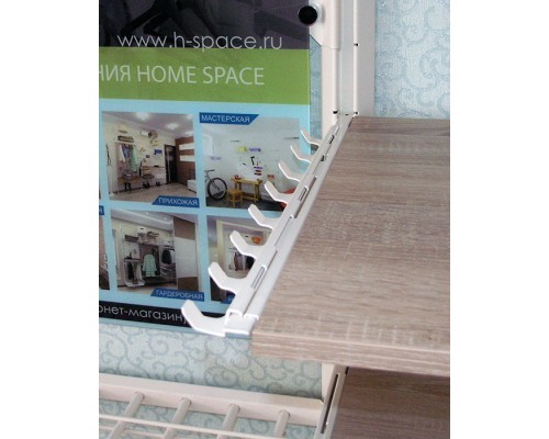 Перфорированные панели со столешницей